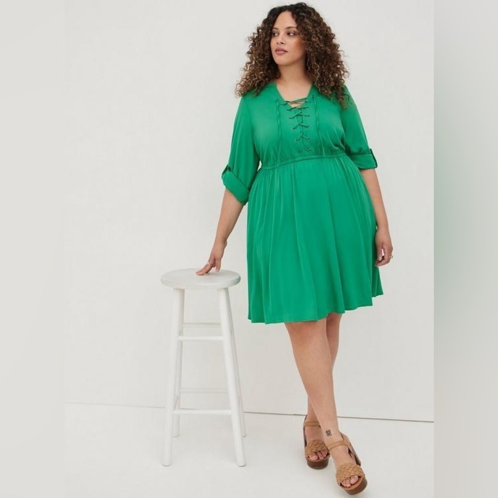 Torrid Plus Mini Challis Lace-Up Shirt Dress Pockets Roll Up Sleeves Kelly Green